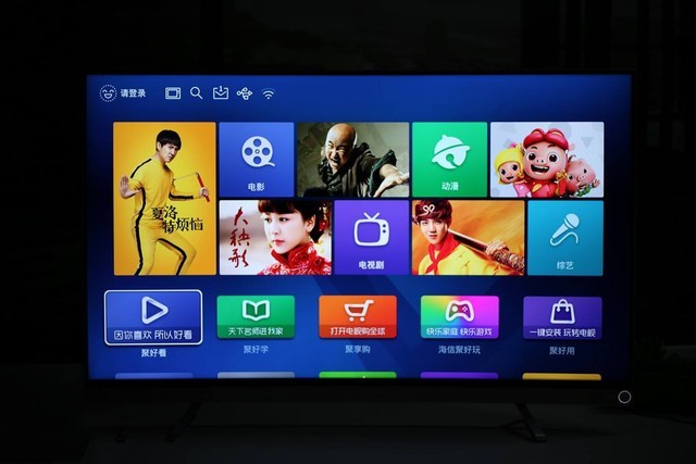 “傳統廠商”也紛紛搭載了智能系統與網絡片源（圖為海信電視VIDAA系統）